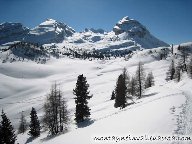 bivacco della pace al monte castello